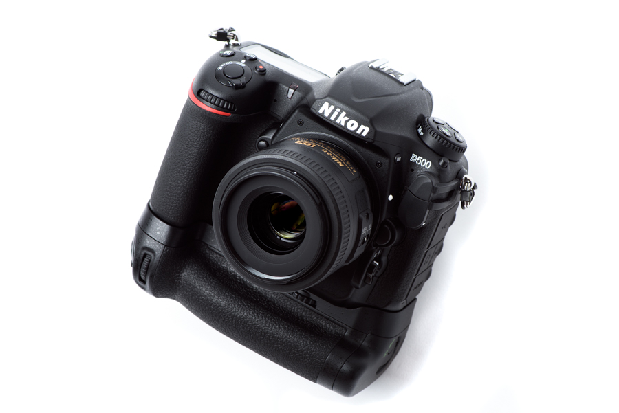 Nikon D500 マルチパワーバッテリーパック MB-D17 Nikon D500 マルチパワーバッテリーパック MB-D17
