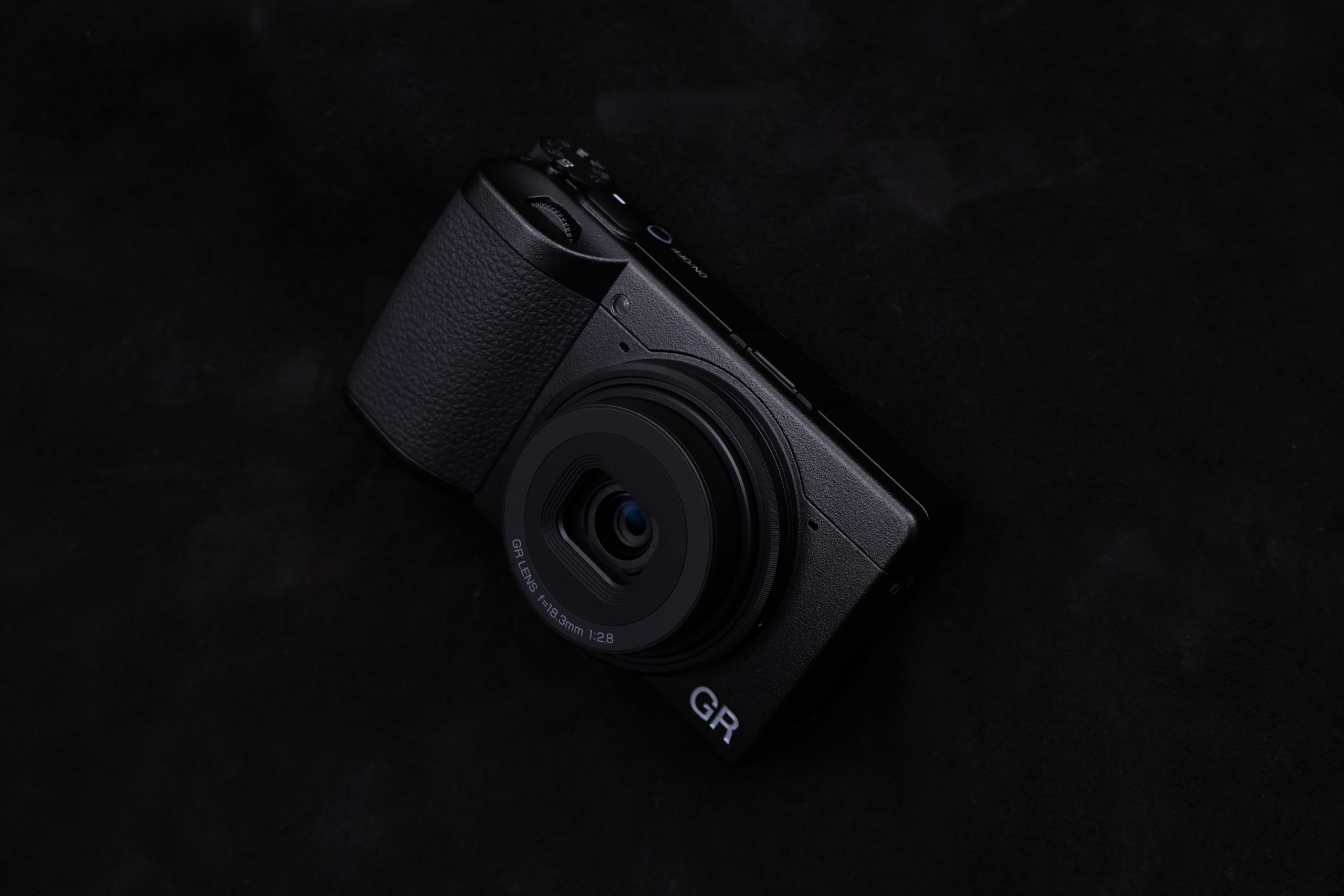 RICOH GR IV
