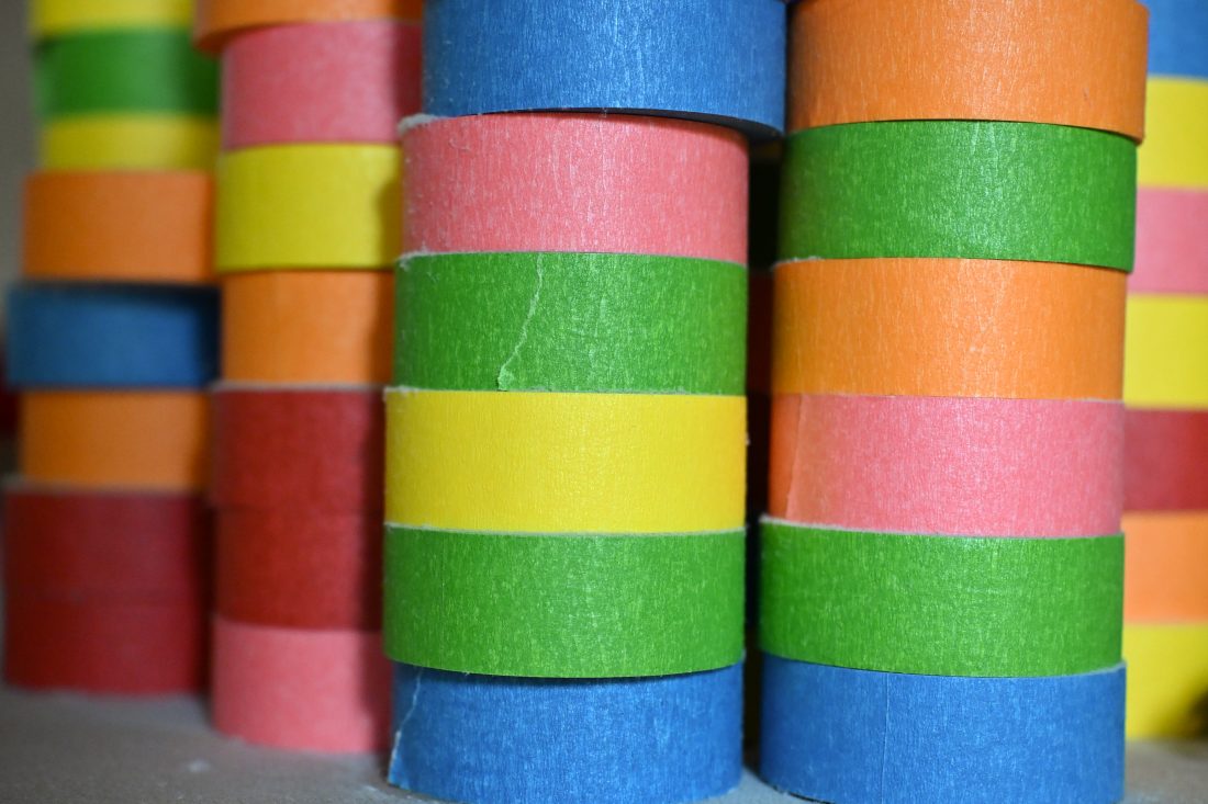カラフルな紙テープ