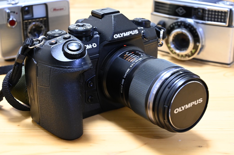 OLYMPUSカメラのレンズ