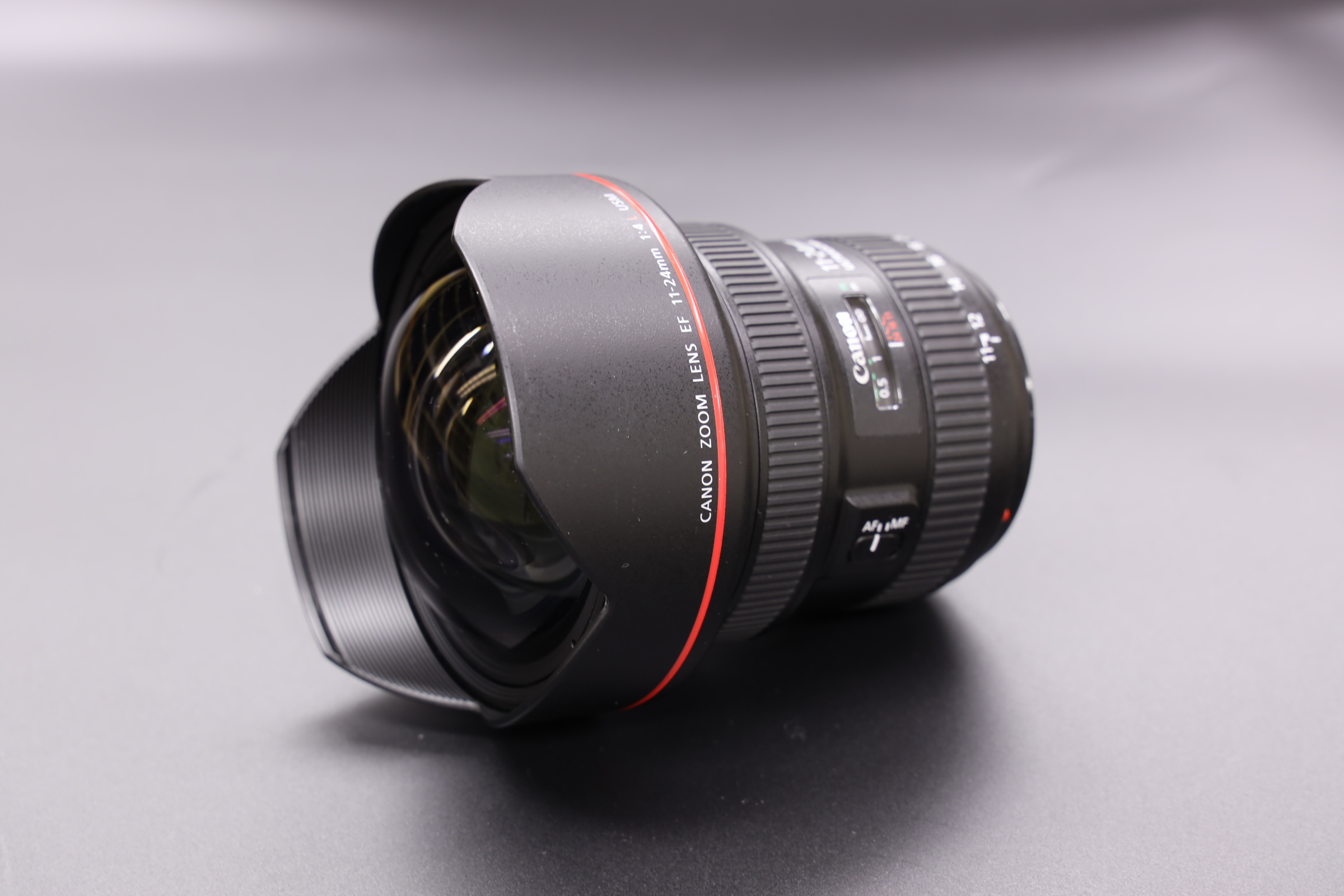 ＣＡＮＯＮ　ＥＦ１１－２４ｍｍ　Ｆ４Ｌ　ＵＳＭ