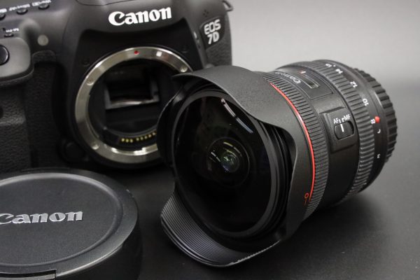 大人の自由研究】【Canon】EF 8-15mm F4 L USMを触って | THE MAP TIMES