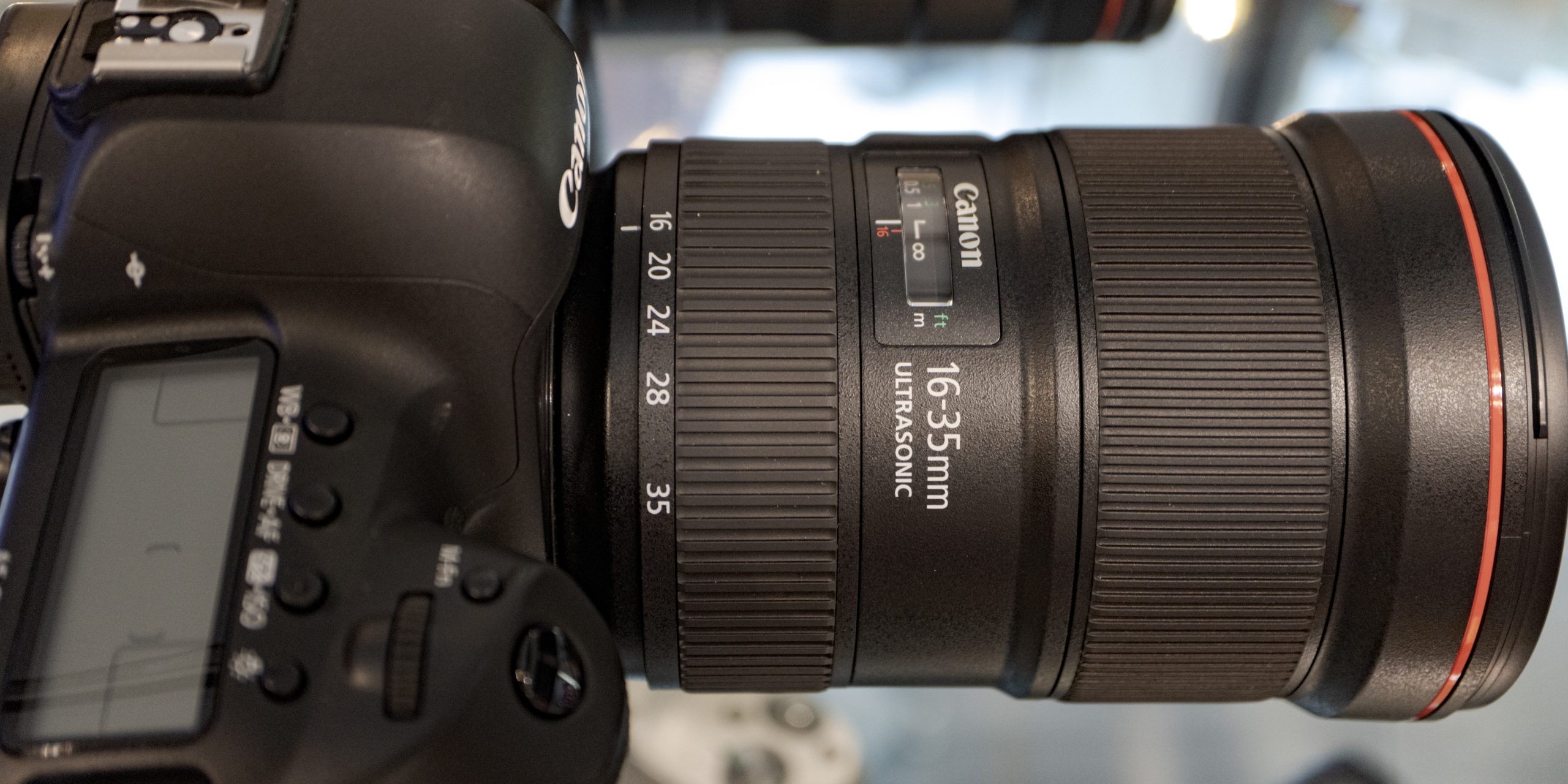 【美品】Canon 広角ズームレンズ EF16-35mmF2.8L II USMAmazonより