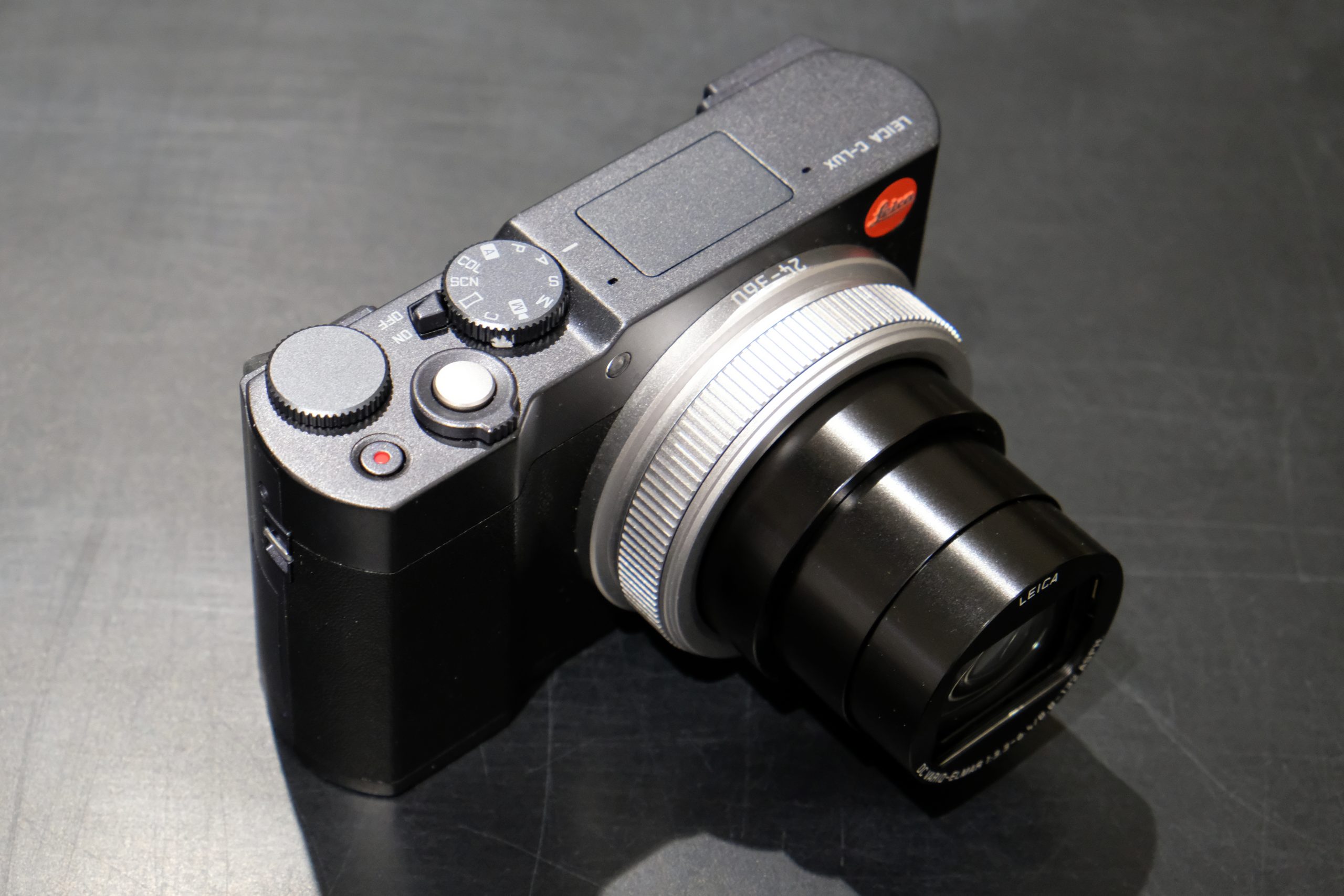 好機到来】Leica C-LUX ミッドナイトブルーがいい。 | THE MAP TIMES