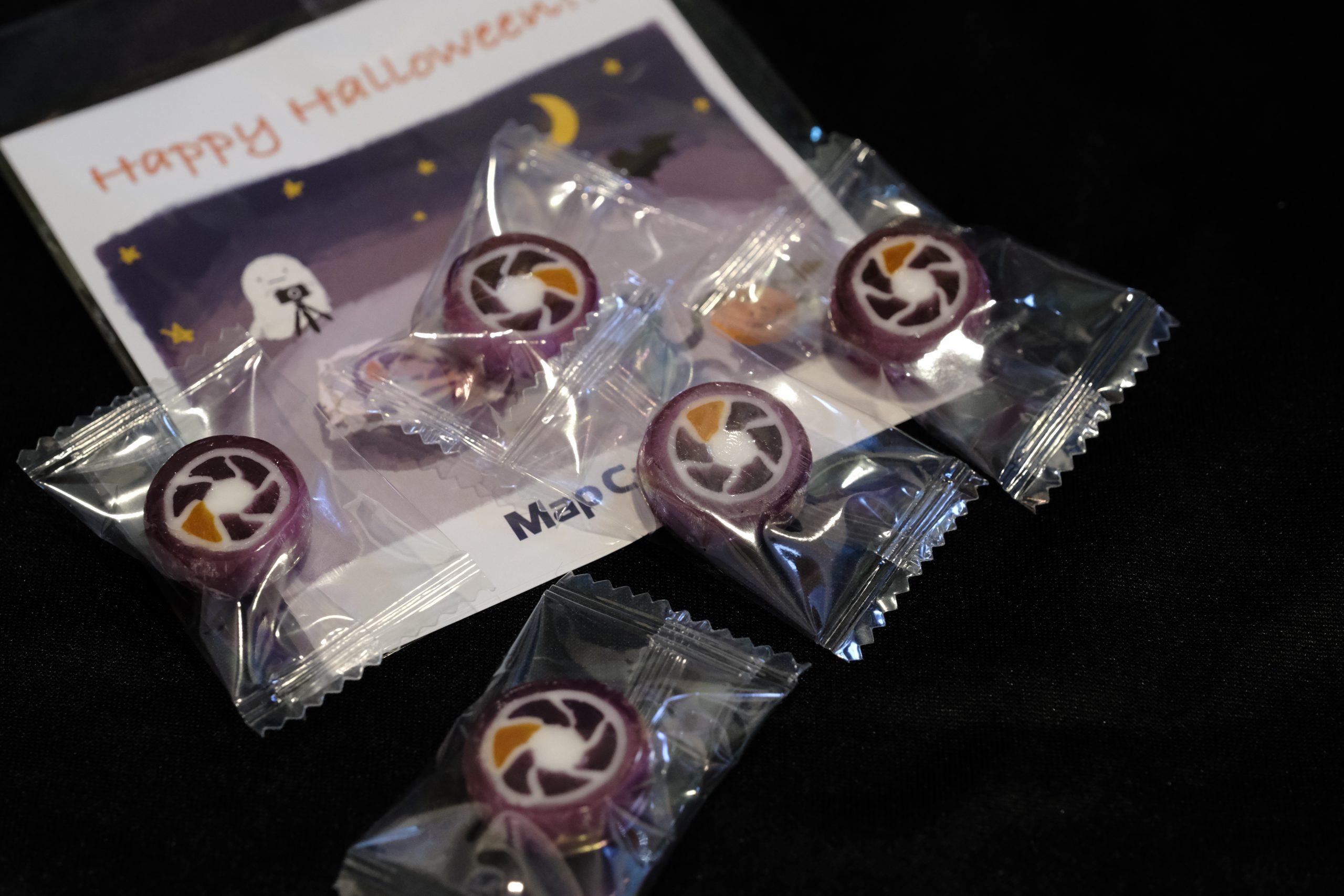 【店頭限定】ハロウィンキャンディをお配りしています!