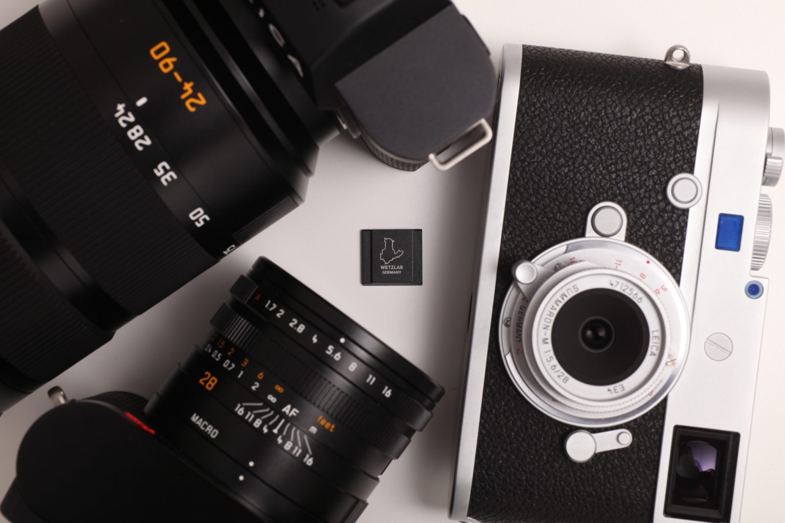 【Leica Boutique MapCamera Shinjuku 8th】8周年限定ホットシューカバープレゼント