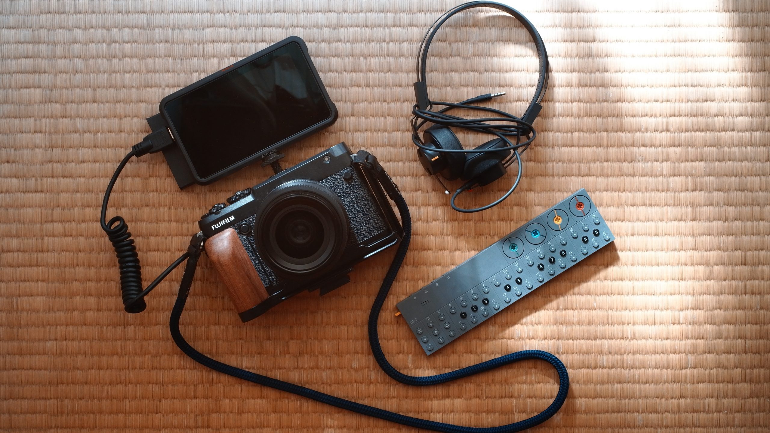 【ATOMOS×FUJIFILM】GFX50RとNINJA Vで音声や動画を収録する方法