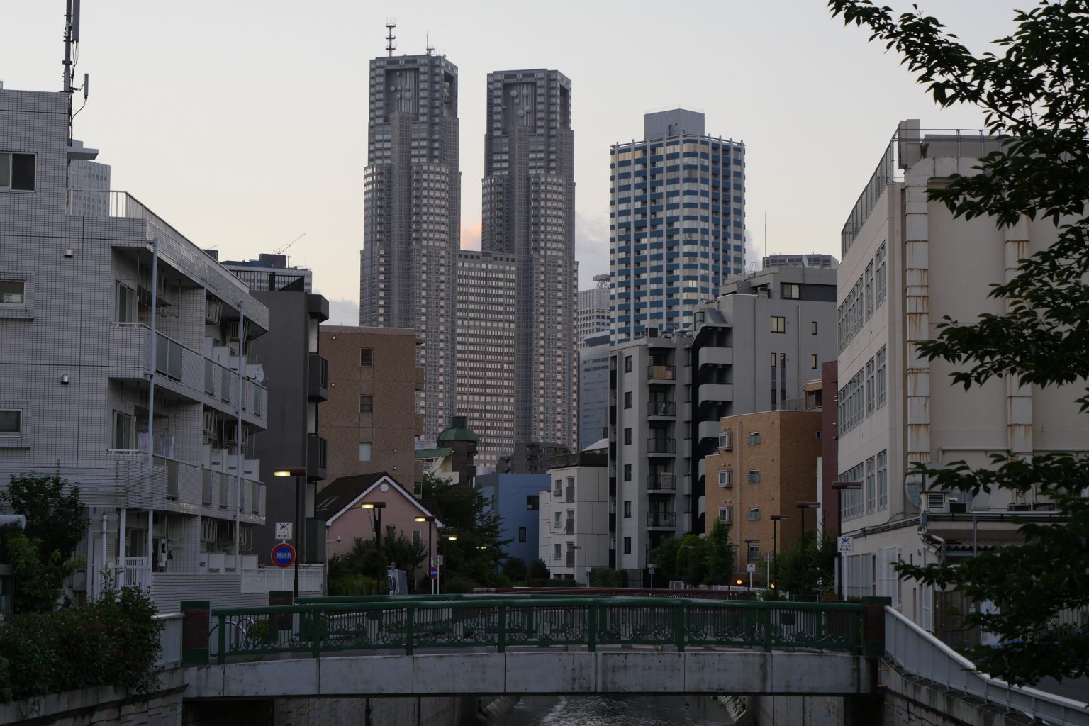 【Panasonic】GX8と早朝散歩。中野新橋~新宿編