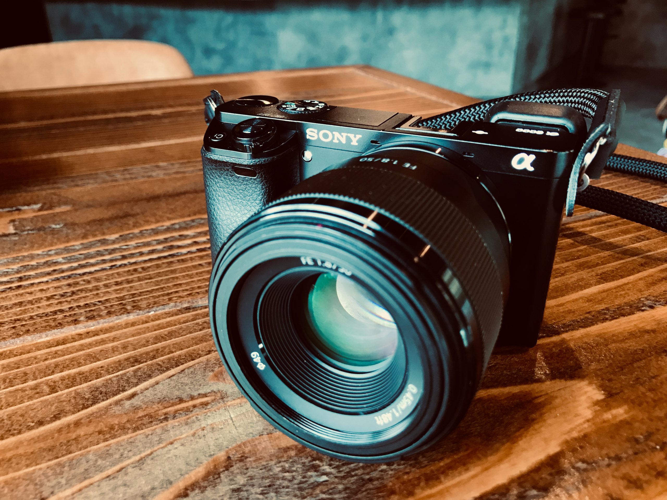 Sony α6000