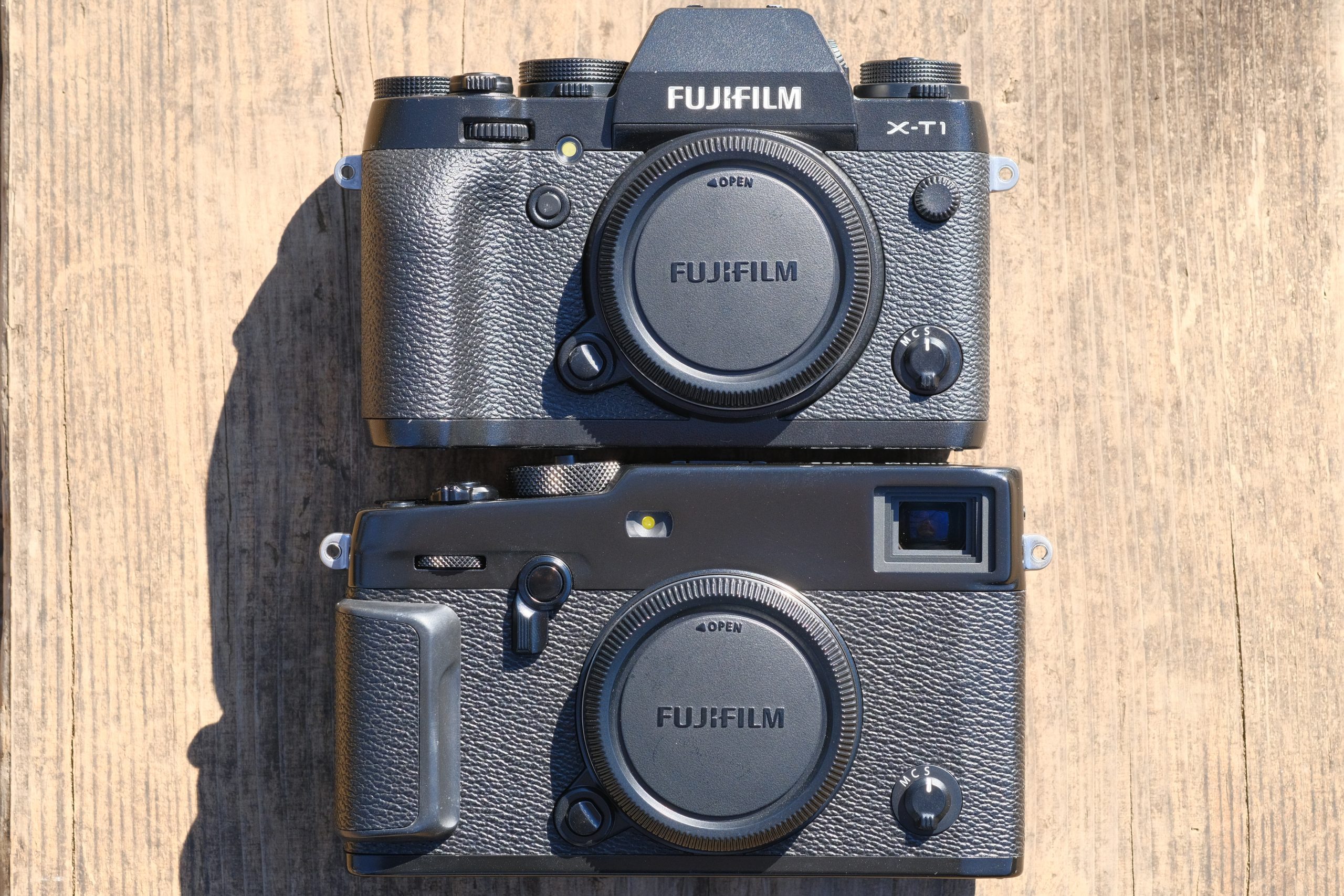 良品 FUJIFILM X-T2 富士フイルム ミラーレス一眼 Xマウント | www