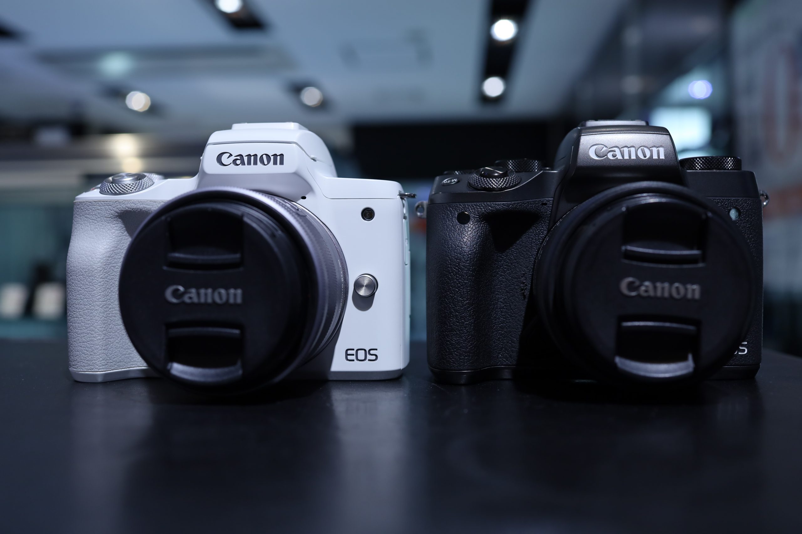 Canon Eos Kiss M2-