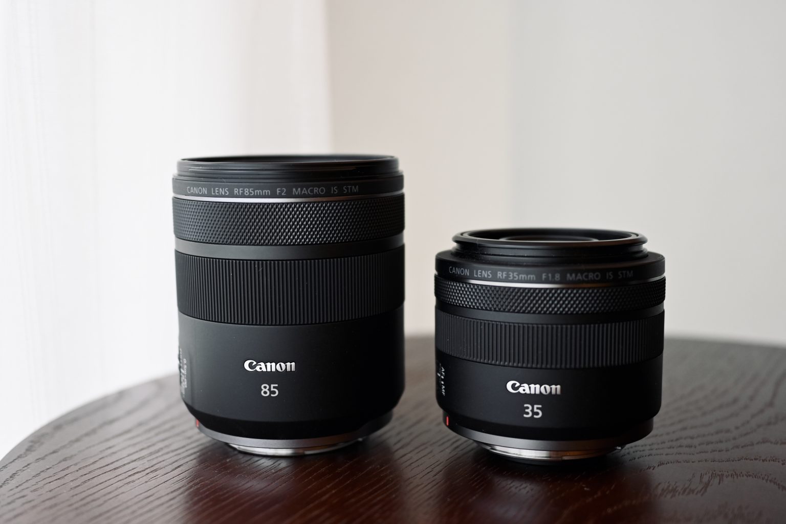 美品】Canon レンズ RF35mm F1.8 マクロ IS STM-