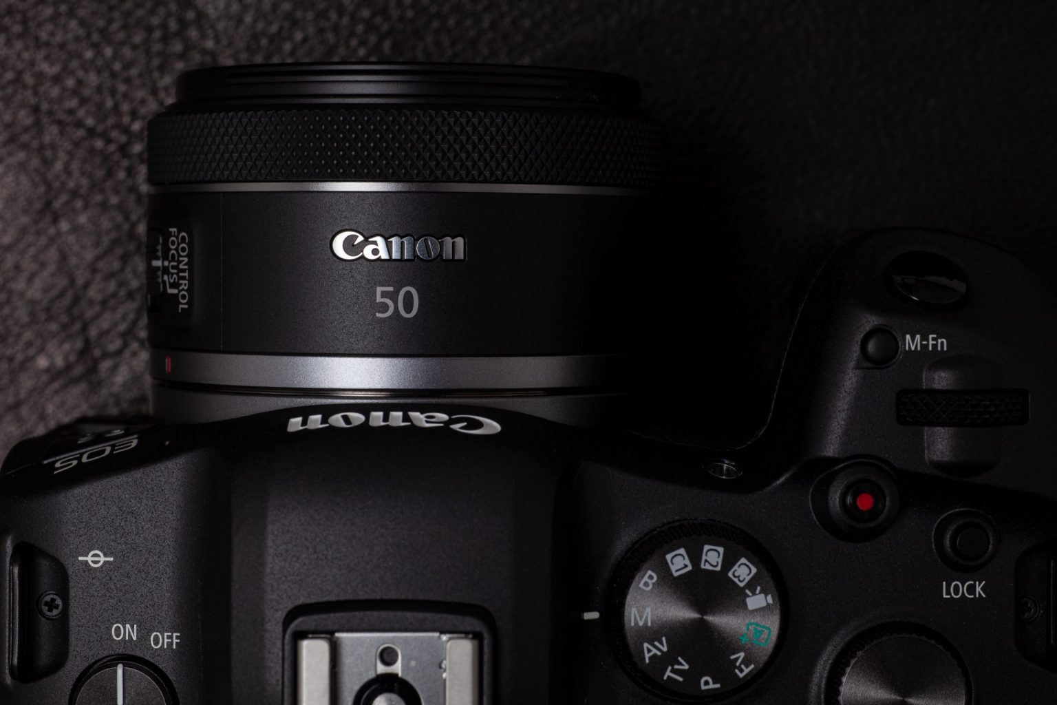 【人気No.1】いま、マップカメラで一番売れてるレンズ「Canon RF50mm F1.8 STM」を紹介します