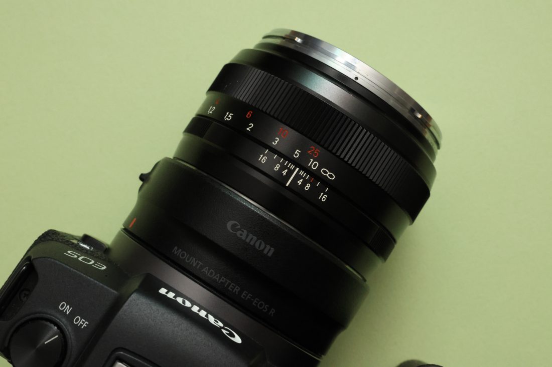 絶版モデル！Carl zeiss Planar 50mm f1.4 ZF