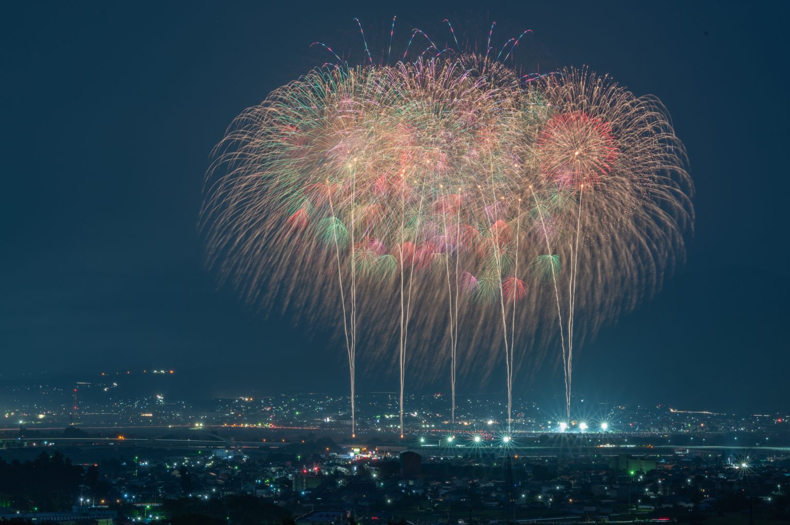 【Nikon・FUJIFILM】夏の終わり、花火の思い出。