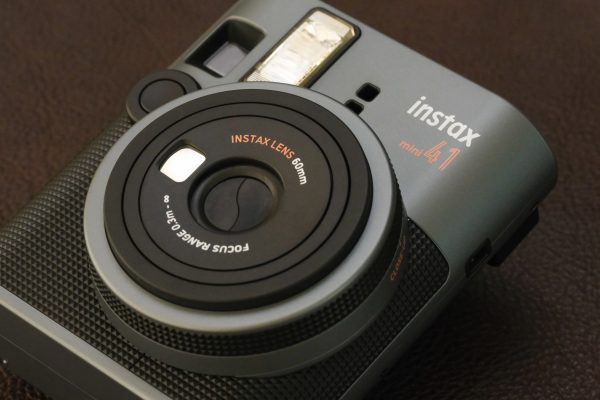 【FUJIFILM】instax mini 41をスタッフ2人が体験レビュー！
