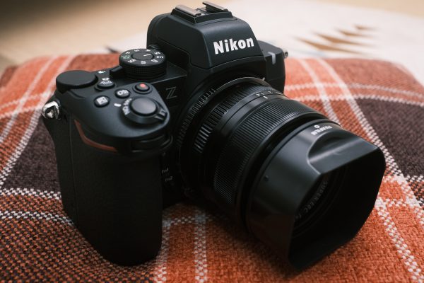 【Nikon/FUJIFILM】Z50II × XF35mm F1.4 Rの可能性に迫る