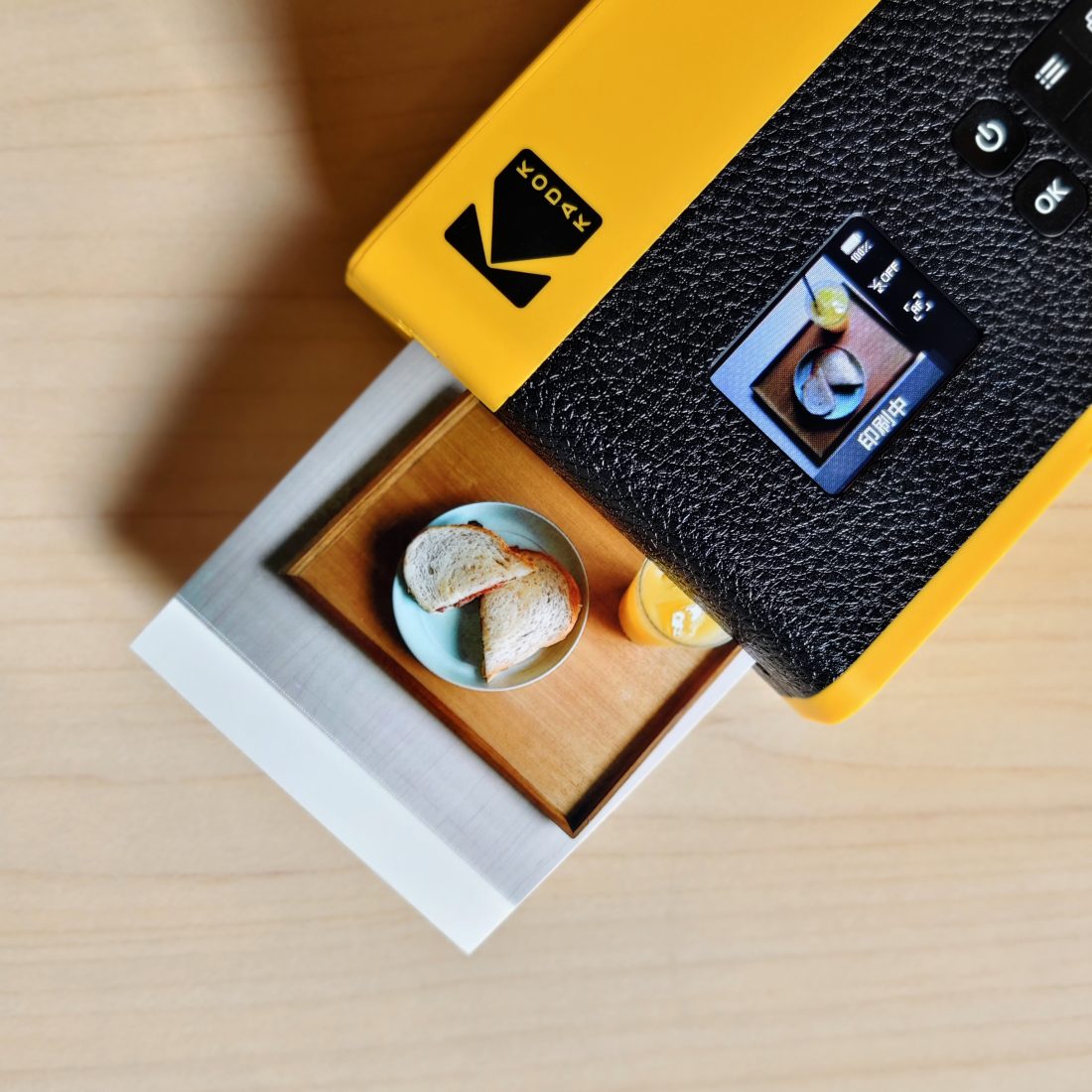 Kodak Mini Shot 3 ERA のプリントの仕上げの様子