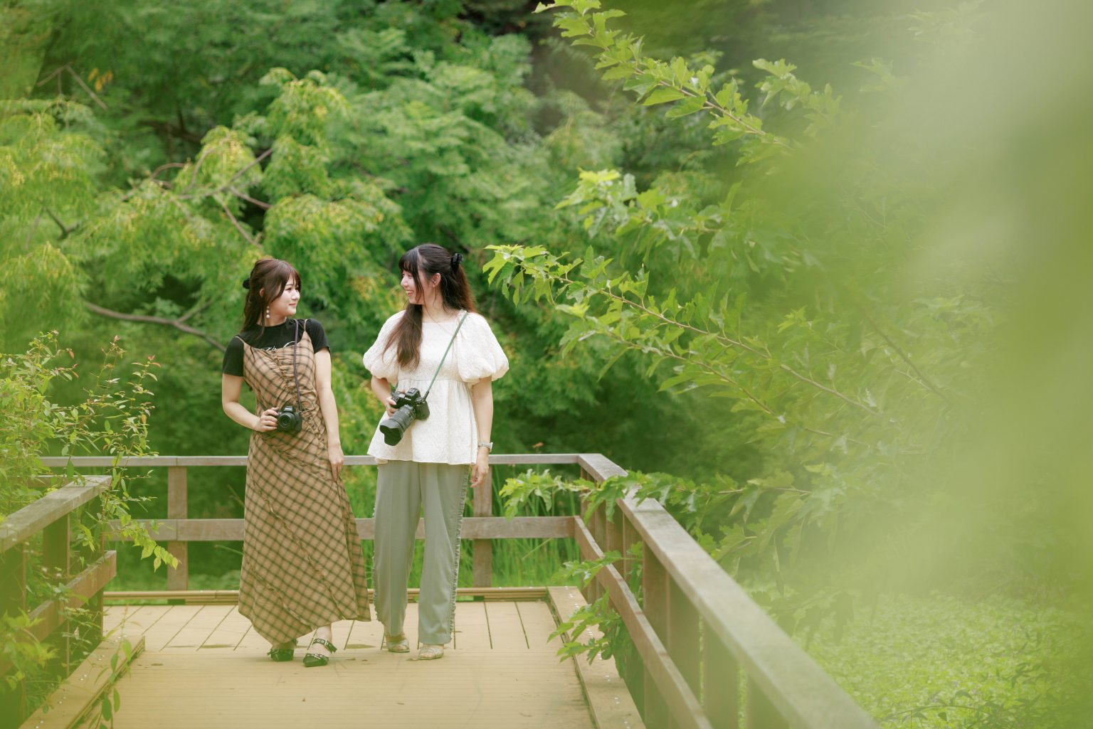 【Nikon】Z8＆Z50II カメラと合わせるスタッフコーディネート「秋編」 | LOOK BOOK Vol.1