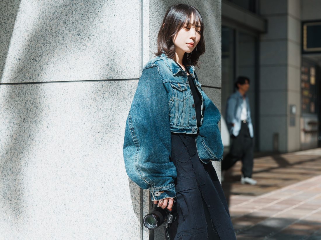 Maison MIHARA YASUHIRO クロップドデニムジャケットとMaison MIHARA YASUHIRO ミリタリーパンツコンバインスカートの組み合わせ