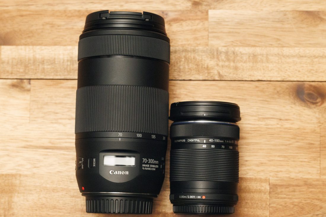 40-150mmと一眼レフ用の70-300mmのサイズ比較写真