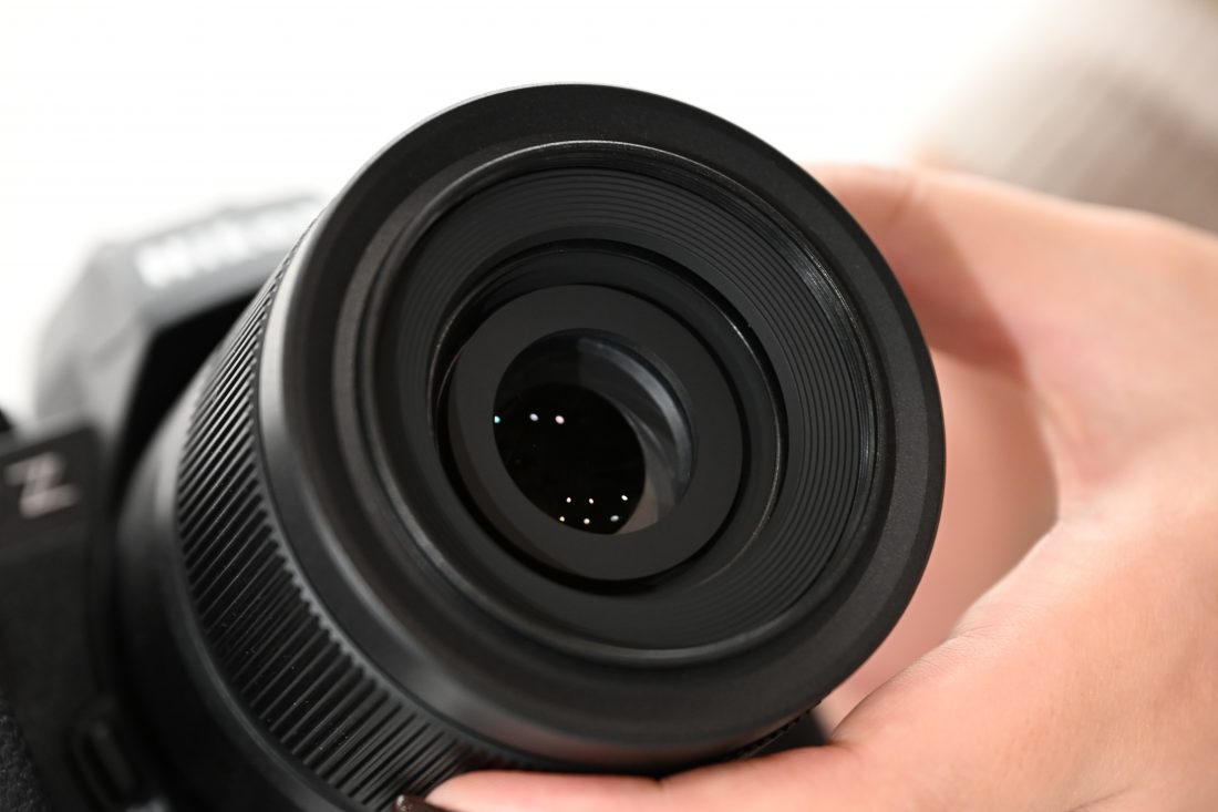 NIKKOR Z DX MC 35mm F1.7の前玉