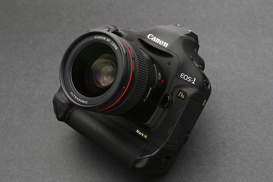 Canon (キヤノン) EOS-1Ds MarkIII