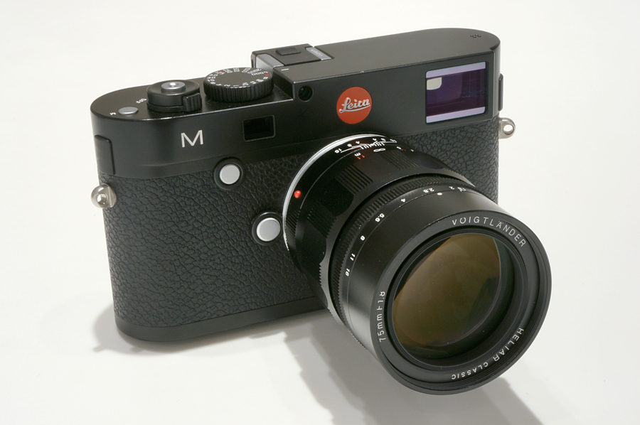 Leica M(Typ240) ブラックペイント + Voigtlander HELIAR classic 75mm F1.8 VM