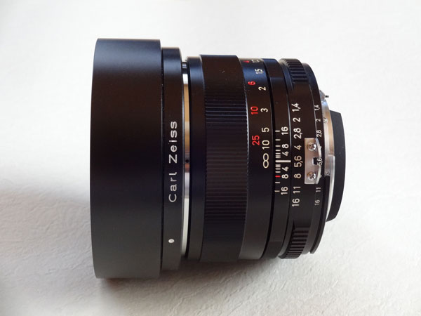 Carl Zeiss (カールツァイス) PlanarT* 50mm F1.4 ZF(ニコンF用)