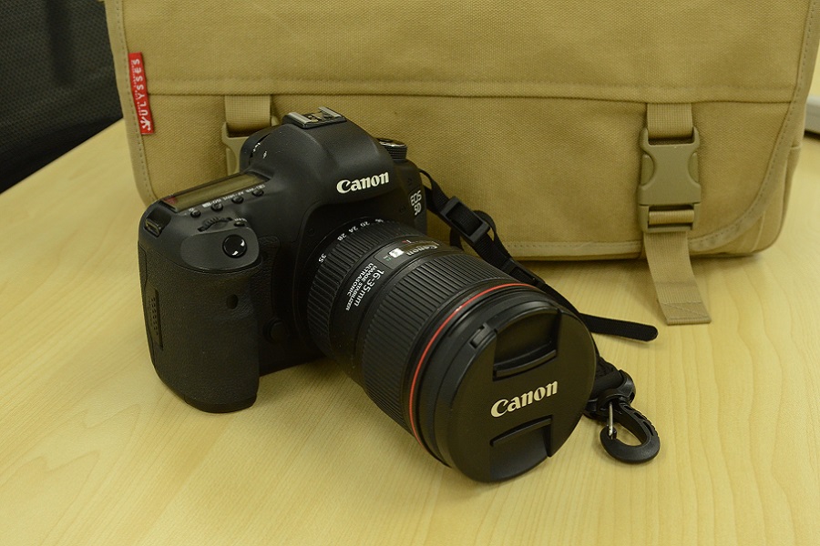 Canon EOS 5D Mark III + Canon EF16-35mm F4L IS USM