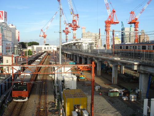 武蔵小金井駅にて