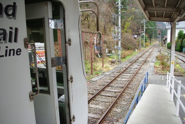 新島々駅にて