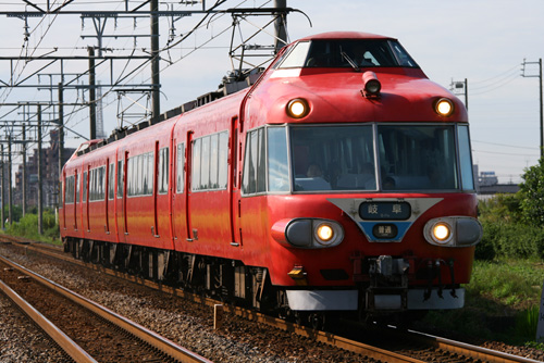 国府宮(こうのみや)駅～島氏永(しまうじなが)駅間にて