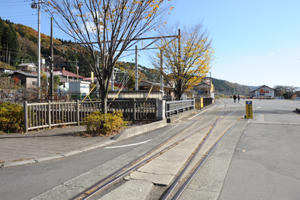 横川駅前の広場