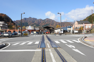 鉄道文化むらへつづく線路跡