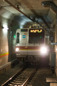 東京メトロ7000系