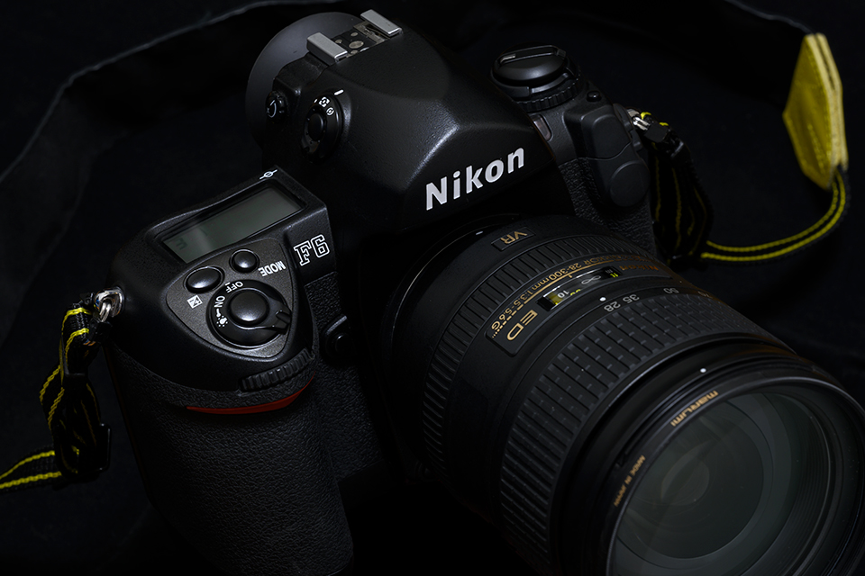 Nikon F6 +AF-S 28-300mm Nikon F6 +AF-S 28-300mm