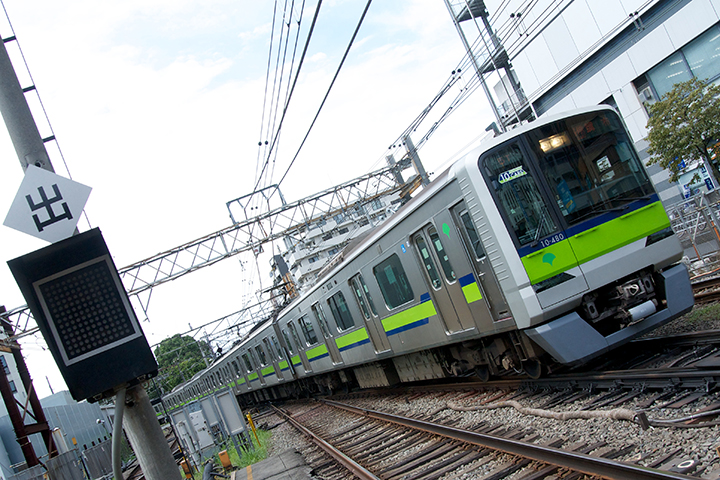 調布止まりの列車