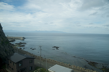 バスより見る外ヶ浜の海