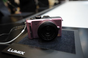 Panasonic GH1 新色