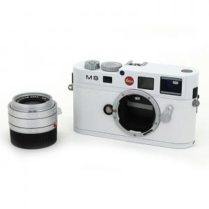 LeicaM8