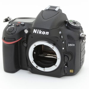 【新着中古ダイジェスト】10月28日版 Nikon D600 等