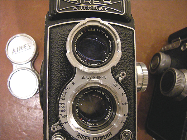 【おすすめ】 【超希少種 ニッコール製レンズ使用‼︎】アイレス オートマット 2眼レフ カメラ フィルムカメラ