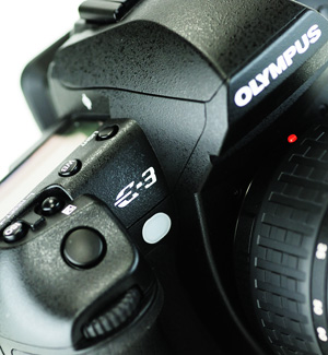 OLYMPUS E-3