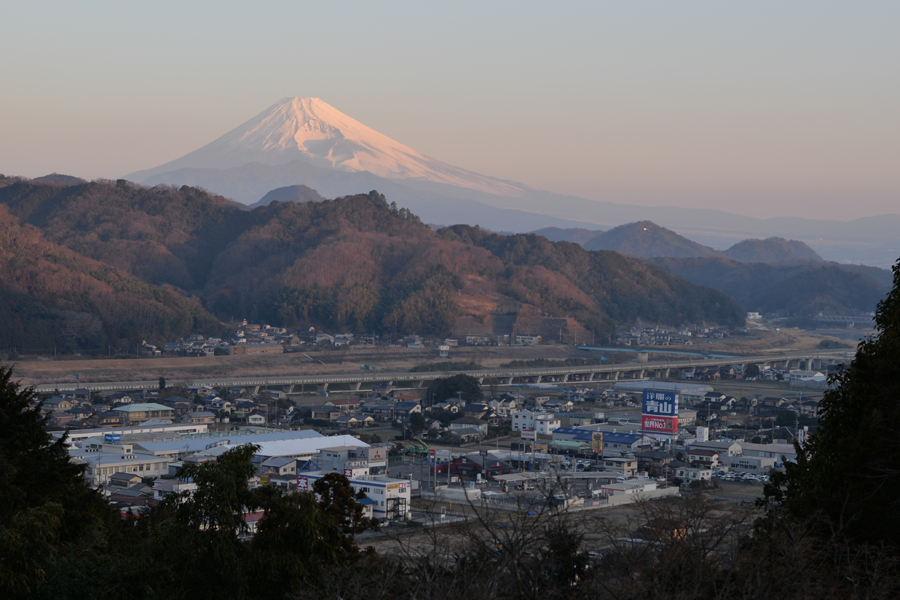 Nikon D610  Nikon AF-S NIKKOR 50mm F1.8G　富士山