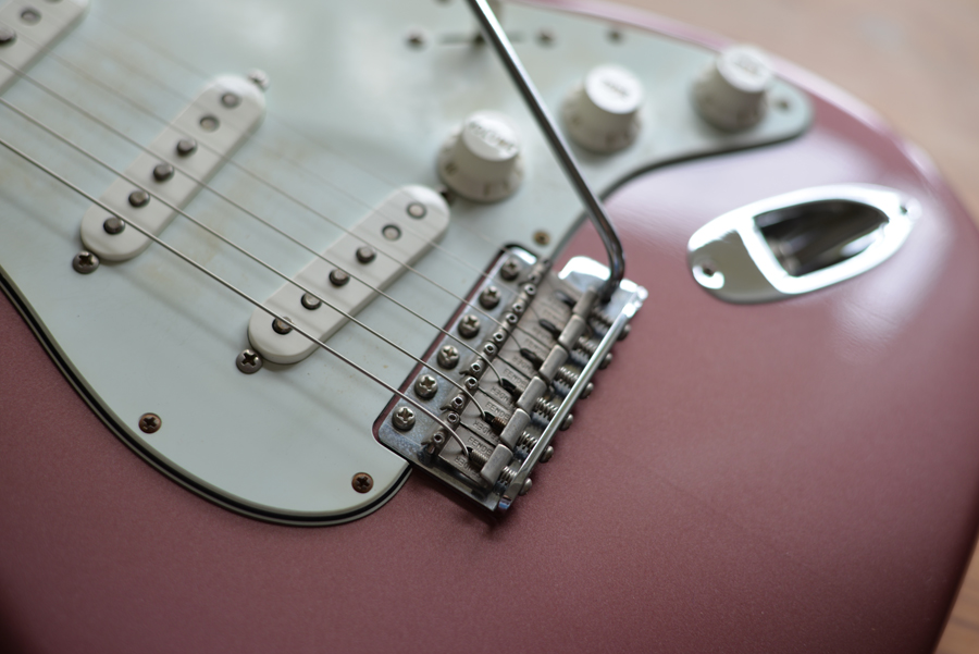 Fender STRATOCASTER