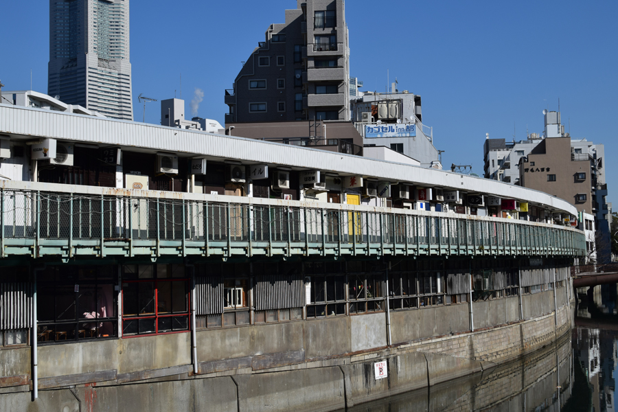 あぶない刑事　都橋商店街