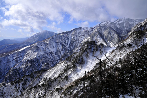 眺めは良いですが、足場は悪いのでご用心！