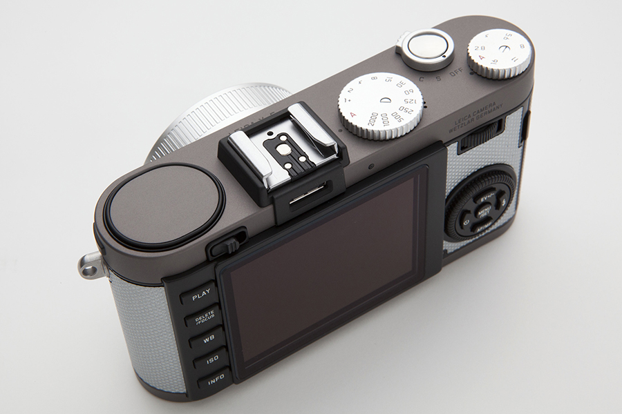 Leica】X-E（Typ102）本日10/11（土）発売！！開封の儀！！ | THE MAP