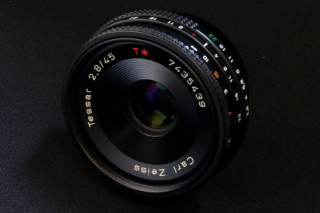 CONTAX】 EOSで楽しむTessar T*45mm F2.8 MM 100Jahre | THE MAP TIMES